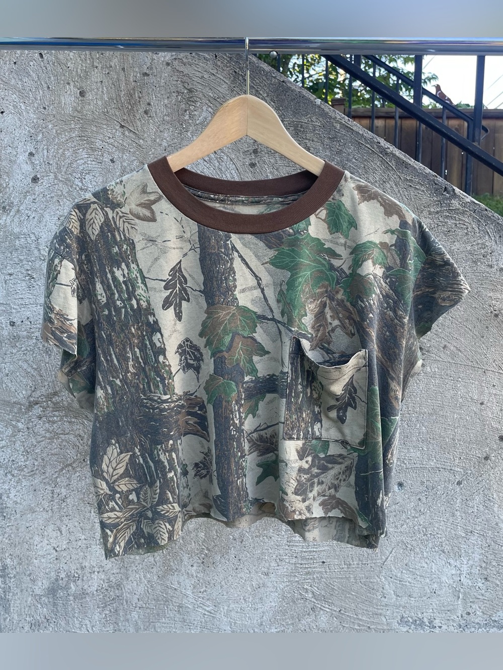 Vintage camo cropped pocket tee small/medium